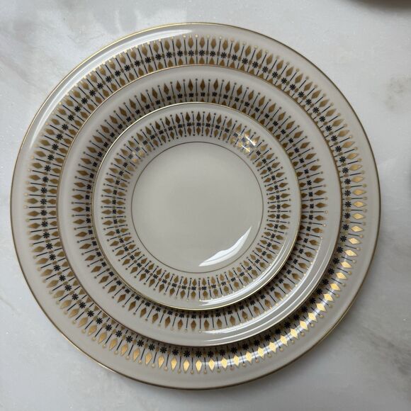 VTG Mikasa Ivory China “HARMONY” #208 Gold MCM 50 Pieces Cream Sugar Platter - Picture 3 of 16